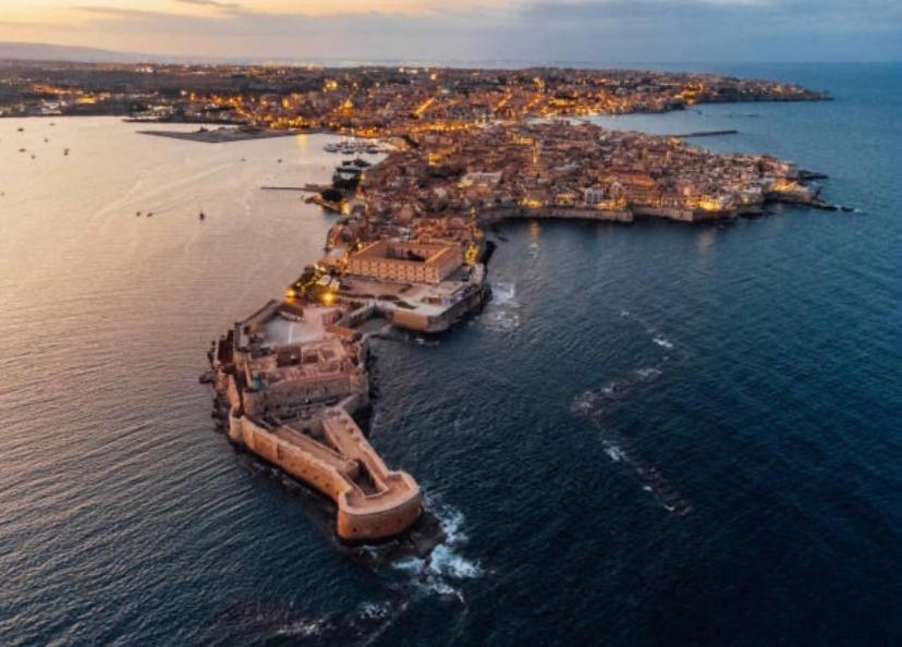 Apartament Delizia House Ortigia,Centro Citta, Vicino Al Mare Syrakuzy Zewnętrze zdjęcie