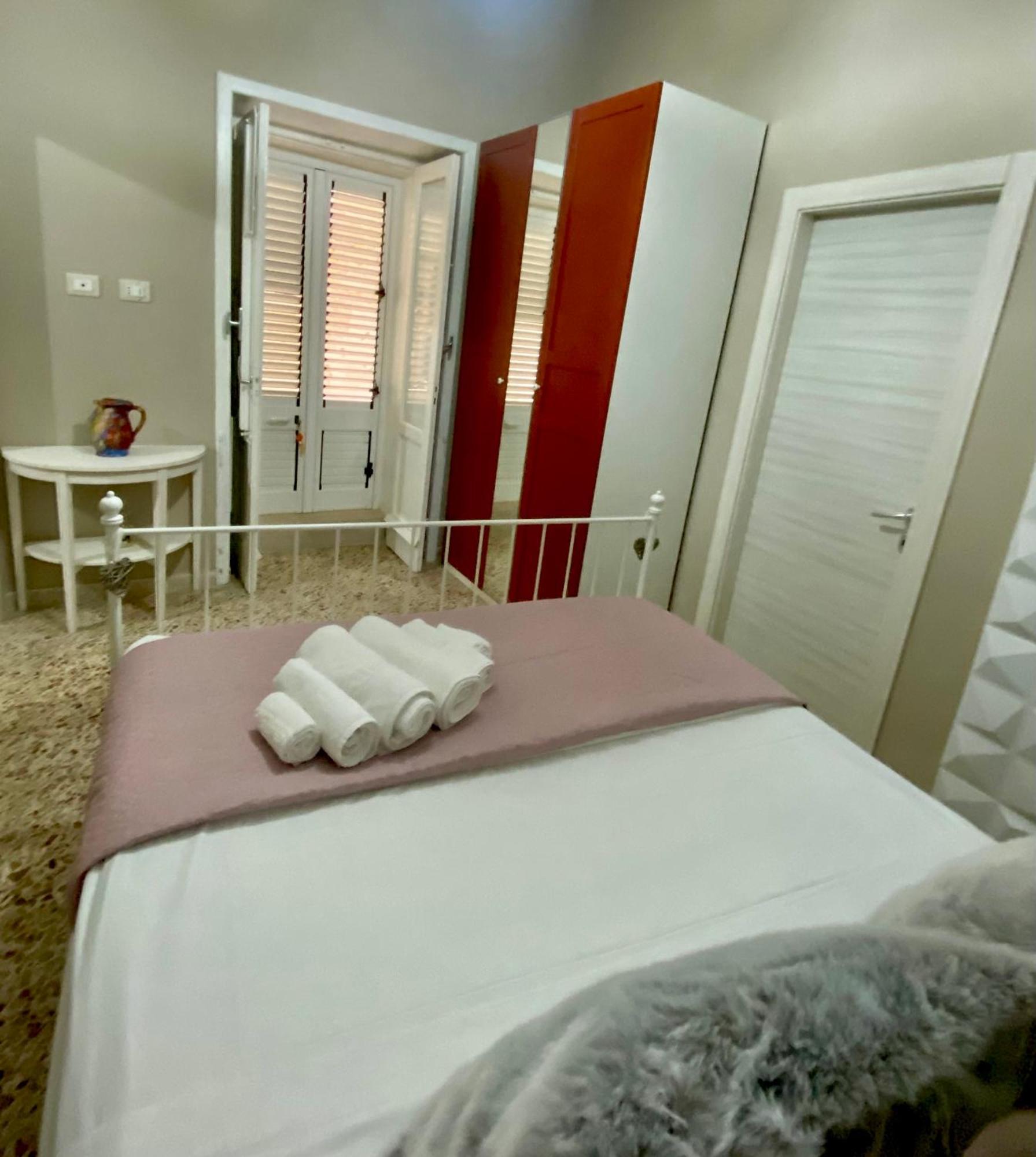 Apartament Delizia House Ortigia,Centro Citta, Vicino Al Mare Syrakuzy Zewnętrze zdjęcie